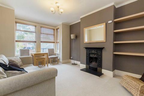 1 bedroom flat to rent, Laurel Gardens, London W7