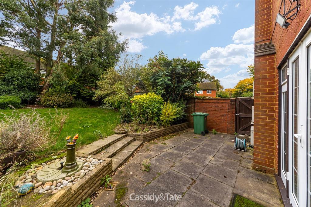 1 Sefton Close 34.jpg