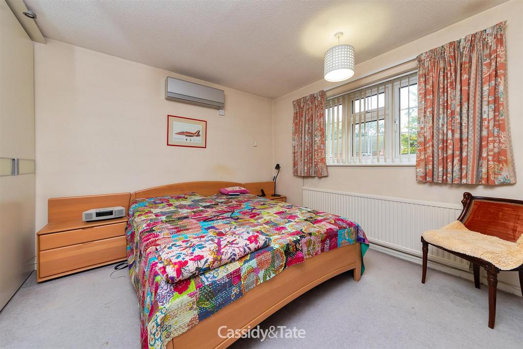 1 Sefton Close 12.jpg