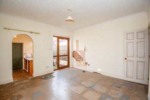 12 Askern Road, Carcroft, Doncaster, DN6 8DE