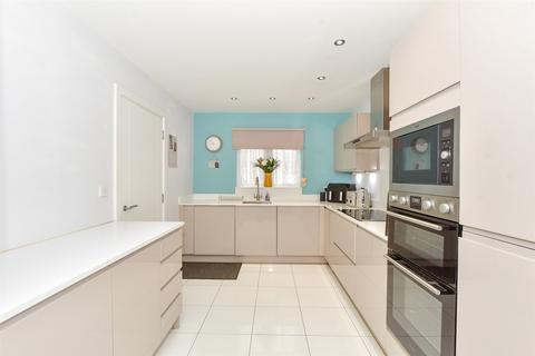 4 bedroom townhouse for sale, Langmeads Close, East Preston, West Sussex