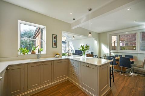 46 Albert Road, Ashford, TN24 8NU