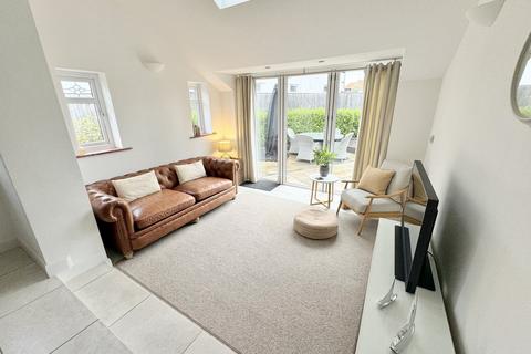 2 Copse Close, Poole, BH14 8AW