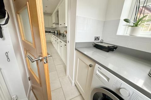 2 Copse Close, Poole, BH14 8AW