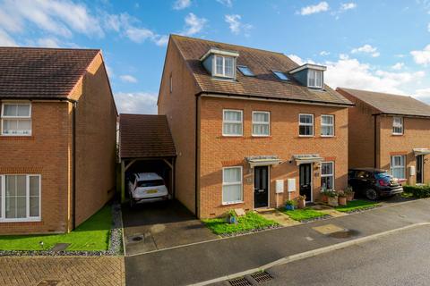 4 bedroom semi-detached house for sale, Cornflower Avenue, Hythe, CT21