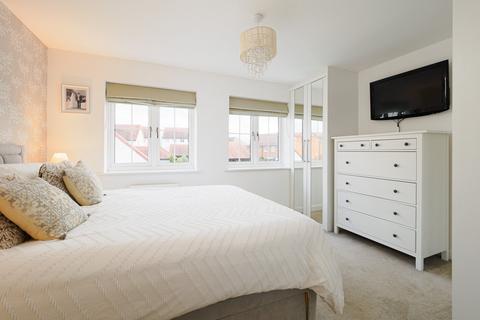 6 Cornflower Avenue, Hythe, CT21 4AY