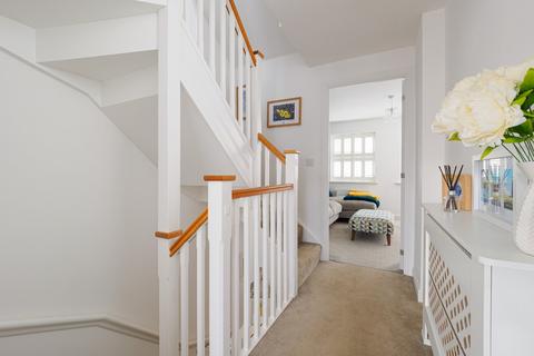 6 Cornflower Avenue, Hythe, CT21 4AY