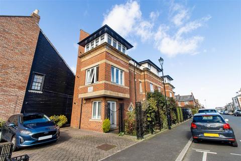 2 bedroom apartment to rent, Rington Court, Hotspur Street, Tynemouth