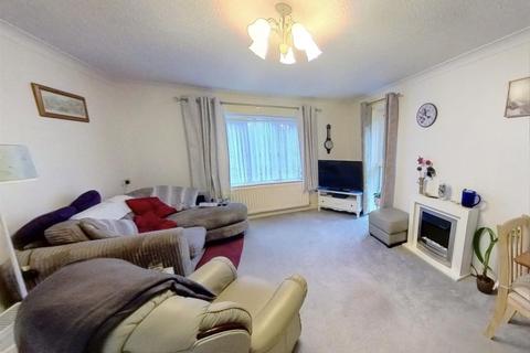 1 bedroom flat for sale, Ferndale Court, Birchington, CT7