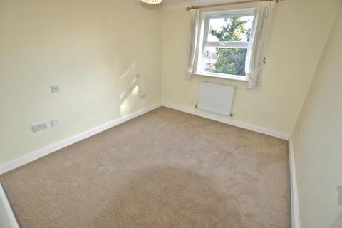 2 bedroom apartment to rent, St Peters Road, Lower Parkstone, Poole, BH14 0PB