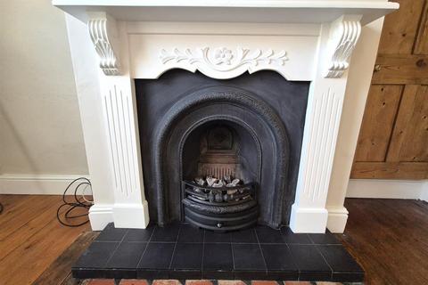 4 Back Westgate, Hornsea, HU18 1BL