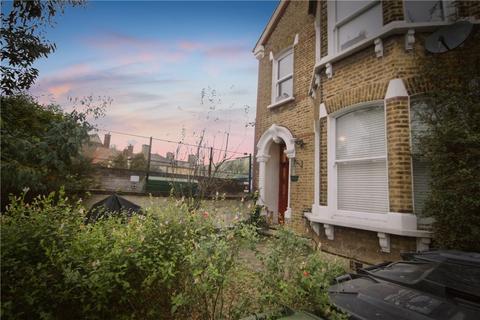 3 bedroom property to rent, Turney Road, London, SE21