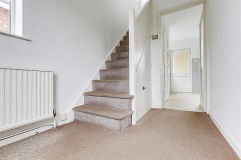 65 Abbey Road, Beeston, Nottingham, NG9 2HP