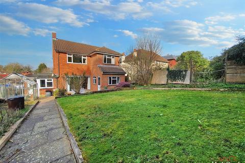 3 bedroom detached house for sale, Grosvenor Road, Epsom KT18