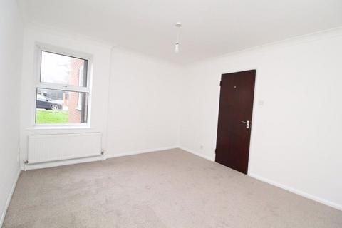 1 bedroom apartment to rent, Rayleigh Road, Brentwood CM13