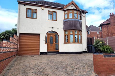 4 bedroom detached house to rent, Epwell Road, Kingstanding, Birmingham B44 8DH