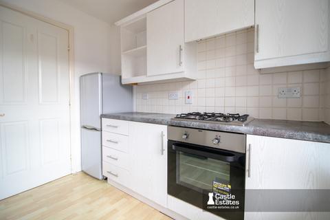 2 bedroom flat for sale, Seymour Court, Raleigh Street, NG7 4DG