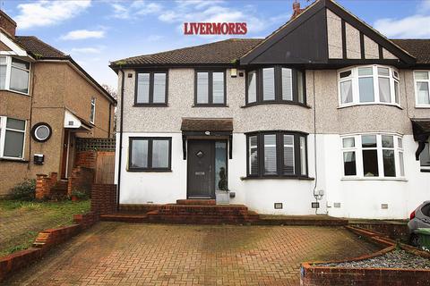 72 Holmsdale Grove, Bexleyheath, DA7 6NY