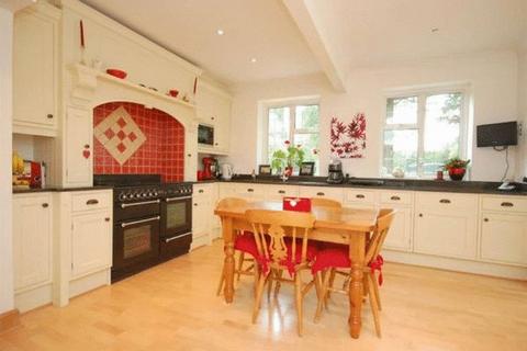 5 bedroom detached house for sale, Kingswood Warren