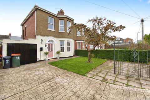 3 bedroom semi-detached house for sale, Hertford Place, Newport