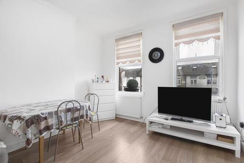 2 bedroom flat for sale, Enfield , EN3 4AW