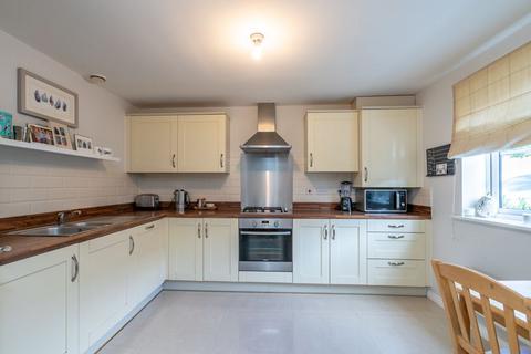 4 bedroom semi-detached house for sale, Baileys Way, Chichester