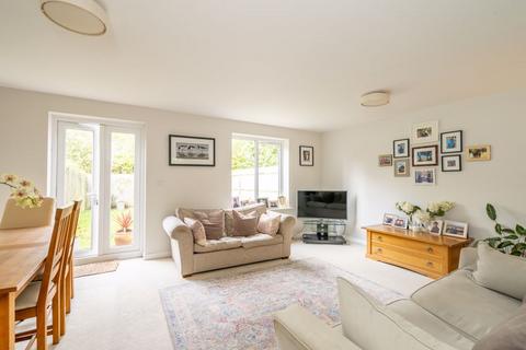 4 bedroom semi-detached house for sale, Baileys Way, Chichester