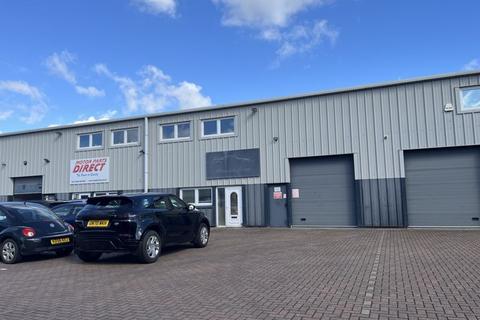 Industrial unit to rent, NEWLY BUILT INDUSTRIAL BUILDING WITH EXCELLENT NATURAL LIGHT TO BE LET