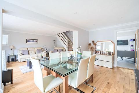 8 Appledown Close, Alresford, SO24 9ND