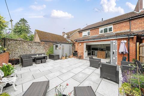 8 Appledown Close, Alresford, SO24 9ND