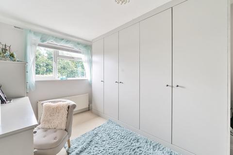 8 Appledown Close, Alresford, SO24 9ND