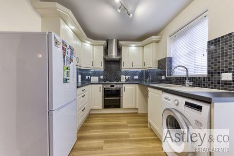 41 Bryony Way, Attleborough, NR17 1QL