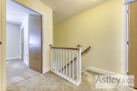 41 Bryony Way, Attleborough, NR17 1QL