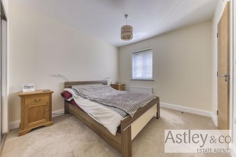 41 Bryony Way, Attleborough, NR17 1QL