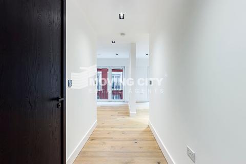 1 bedroom apartment for sale, Exchange Gardens, London SW8