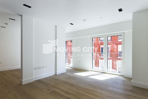 Studio for sale, Exchange Gardens, London SW8