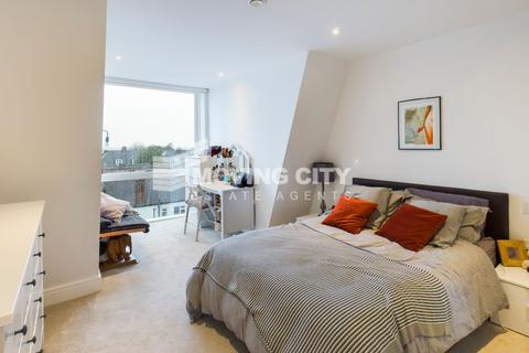 1 bedroom apartment for sale, Gaumont Place, London SW2