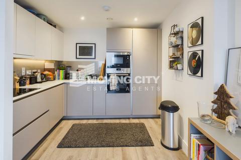 1 bedroom apartment for sale, Gaumont Place, London SW2