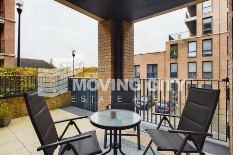 2 bedroom apartment for sale, Holman Drive, Southall UB2