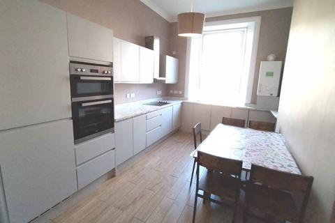 4 bedroom apartment to rent, Duke Street, Dennistoun