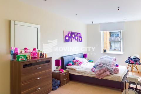 3 bedroom apartment to rent, Indescon Square, London E14