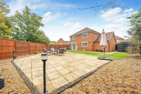 4 bedroom detached house for sale, Roman Lane, Horsham RH13