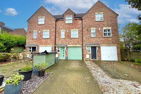 4 bedroom terraced house for sale, Bullpond Lane, Dunstable