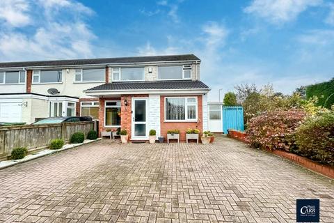 4 bedroom end of terrace house for sale, Oakwood Drive, Streetly, Sutton Coldfield, B74 3SZ