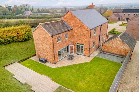 5 bedroom detached house for sale, Thimbleby Road, Horncastle