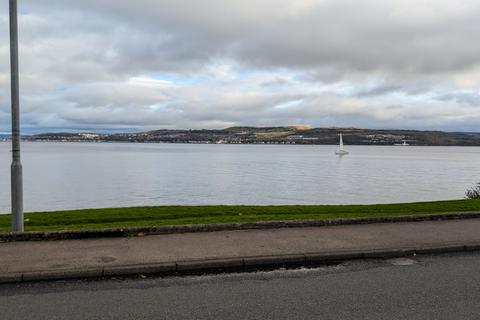 2 bedroom flat to rent, 1 Broughallan Gardens, Marine Parade, Dunoon, Argyll, PA23