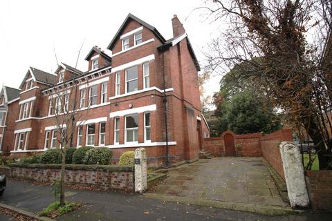 5 bedroom semi-detached house to rent, Victoria Avenue, Didsbury, Manchester, Greater Manchester, M20