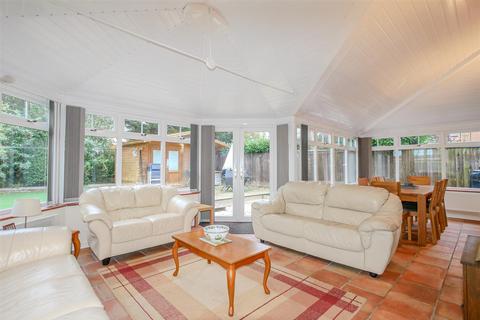 4 bedroom detached house for sale, French Laurence Way, Chalgrove OX44