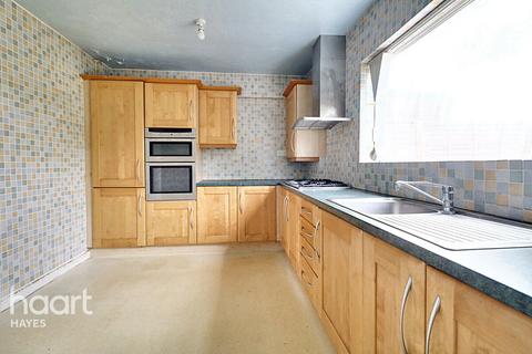 3 bedroom semi-detached house for sale, Maygoods View, UXBRIDGE