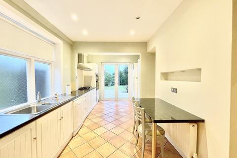 43 Stirling Road, Bournemouth, BH3 7JH